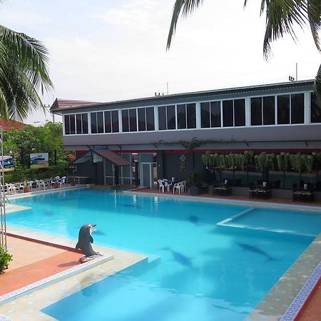 Your Place Inn Сурин Екстериор снимка