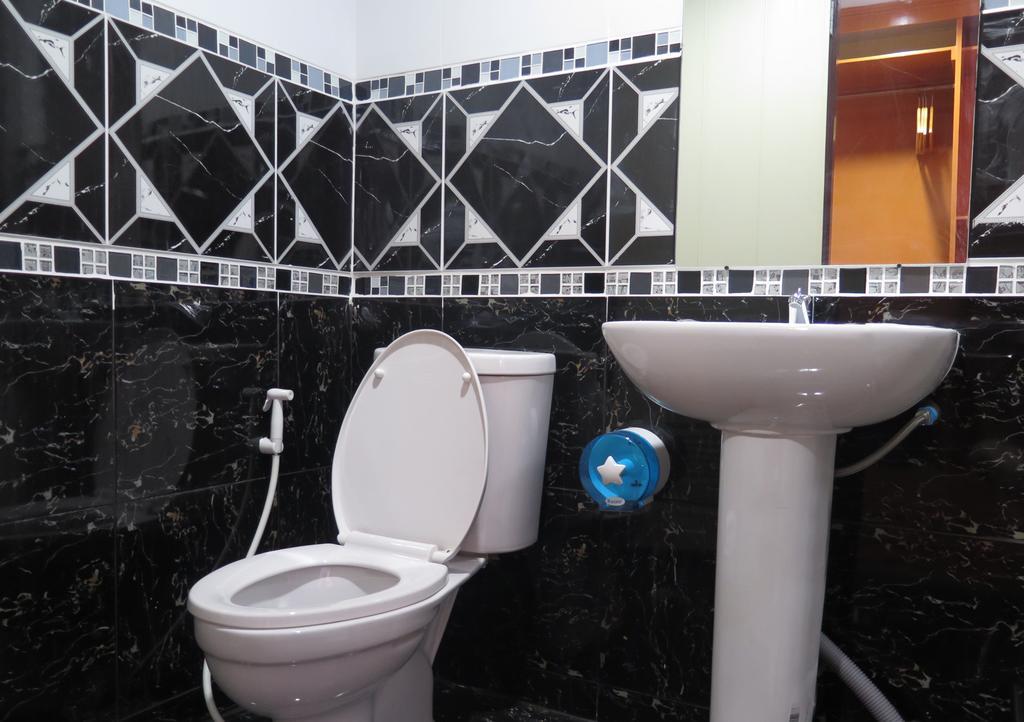 Your Place Inn Сурин Екстериор снимка
